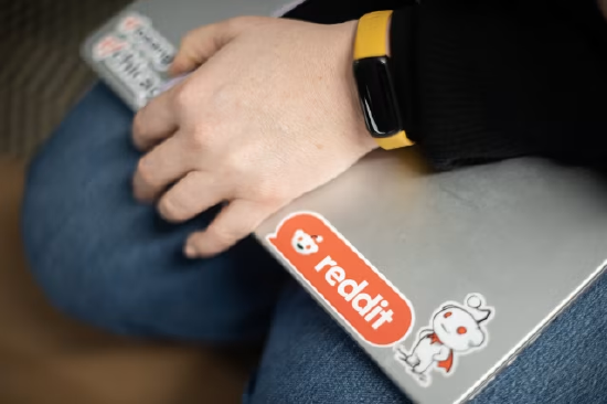 AI重塑营销搜索格局之际，Reddit竭力维持自身本色